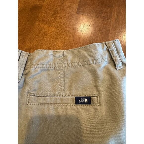 Women’s vintage the North Face shorts size 4 regular - Picture 5 of 5